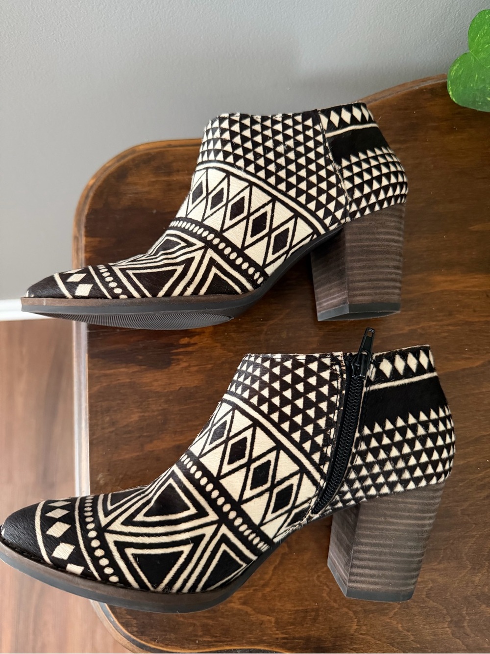Lucky Brand Black and Cream Aztec Pattern Ankle Booties - Picture 5 of 7